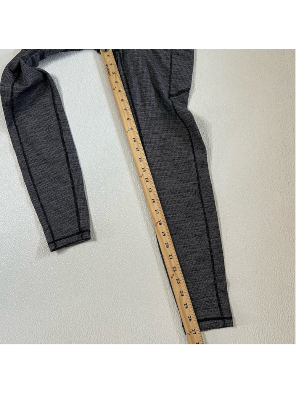 Lululemon Women's Speed Up Full-On Luxtreme Leggings Heathered Black Size 8 - Picture 7 of 12